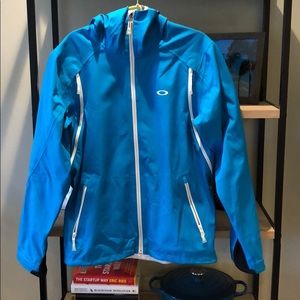 Oakley light weight ski jacket